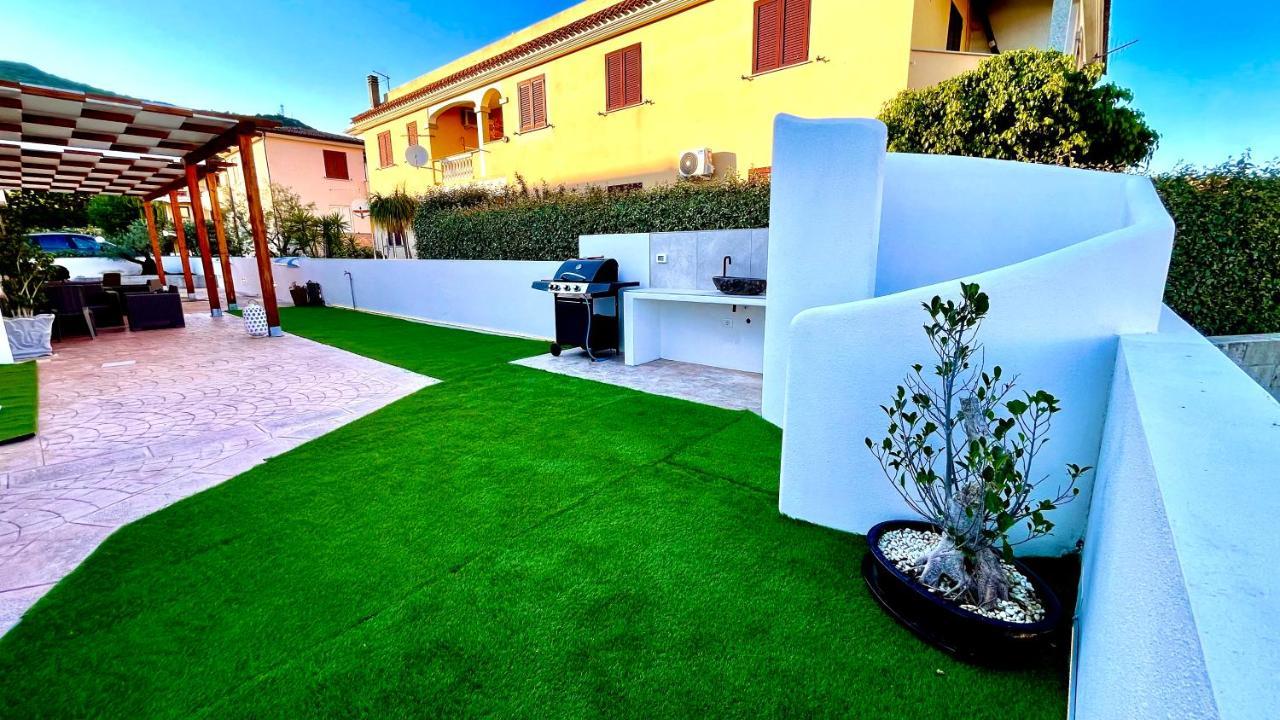 Ferienwohnung Le Residenze Del Mare Monolocale N2 La Caletta Exterior foto